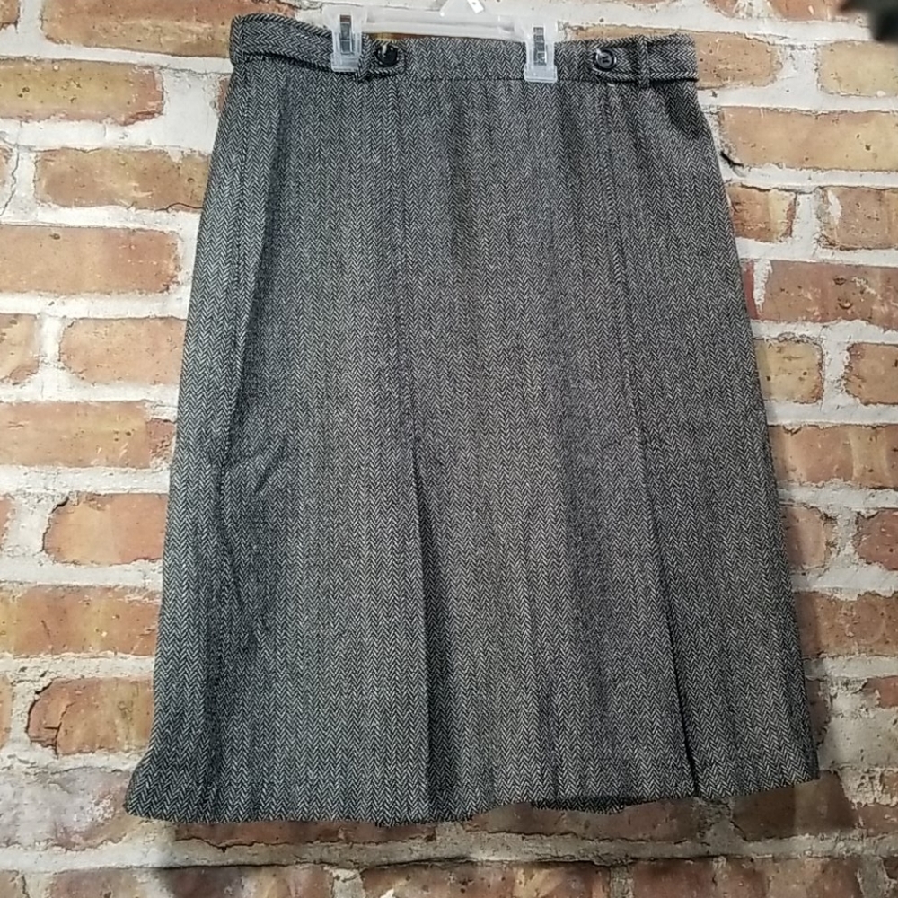 🌲Sagharbor pleated skirt black and white size 8